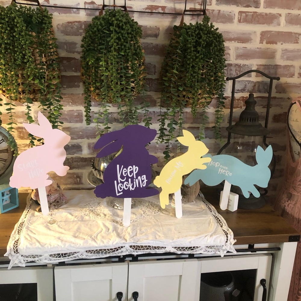 EASTER EGG HUNT SIGNS
Handcrafted, made from card stock. Doublesided.